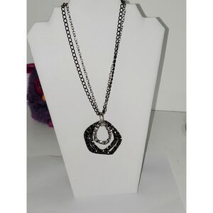 A Women's Necklace Chunky Hammered Metal Brutalist Power Statement Silver Tone